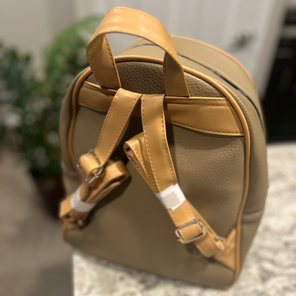 NWOT Peanut Butter Chocolate interior  Backpack - Picture 4 of 8